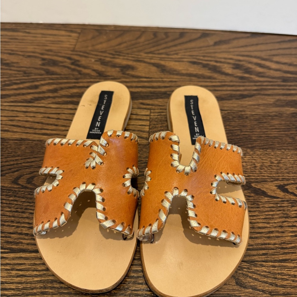 Seven7 Tan Sandals with H-Design and Pearl Accents